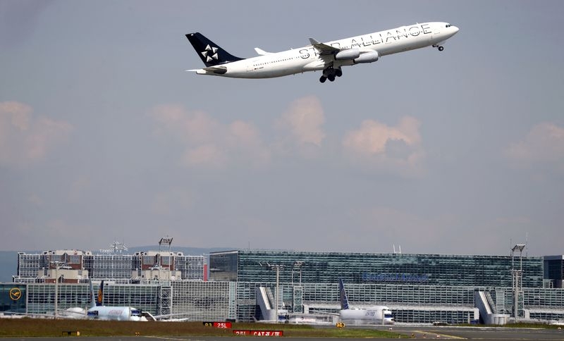 Lufthansa braces for dip in demand for flights to US in third quarter