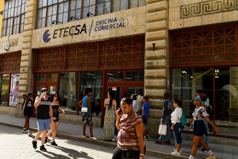 Cuban students seek concessions as frustration grows over internet rate hikes