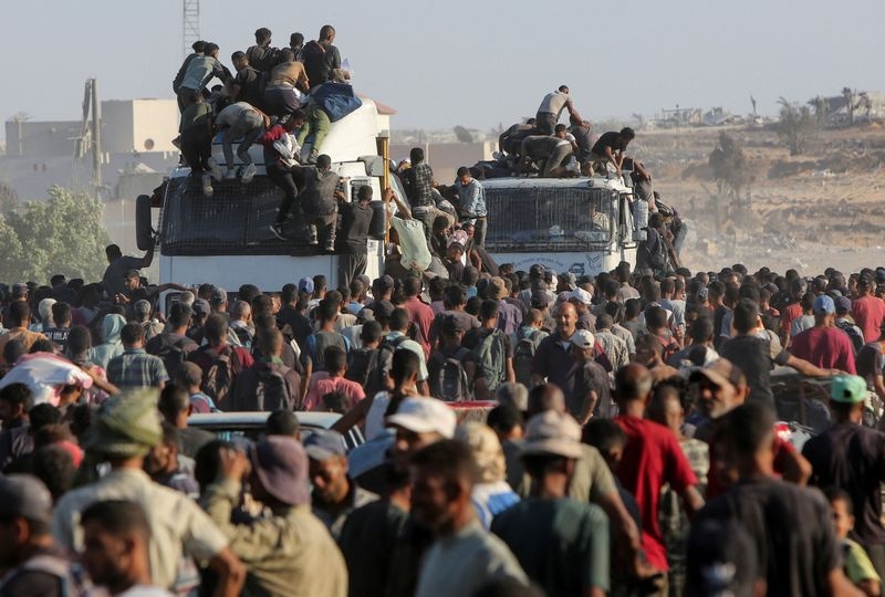 Israeli cabinet may order complete Gaza takeover