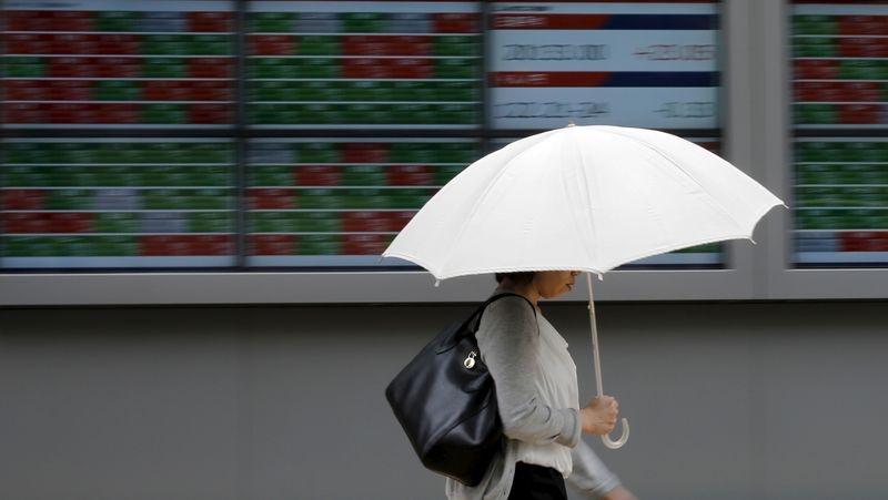 Shares dip in Asia, oil up as world awaits Iran response