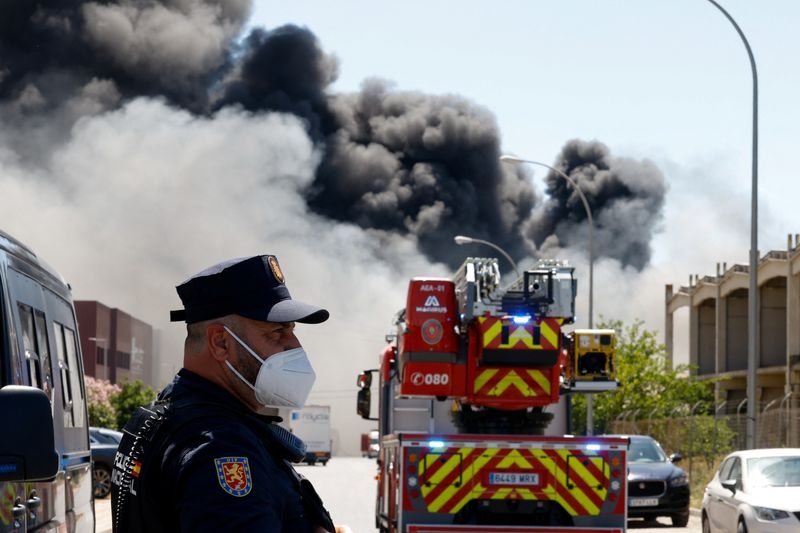 Fire breaks out at chemicals warehouse in southern Spain