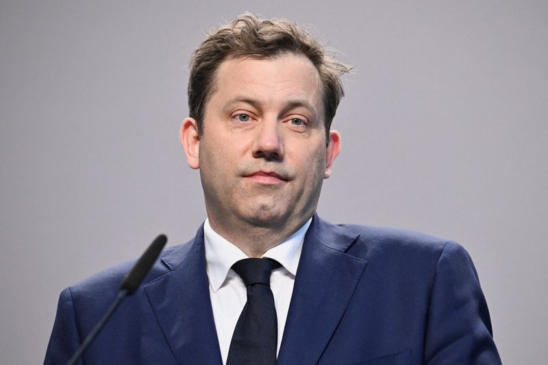 New German finance minister Klingbeil is champion of higher defence spending
