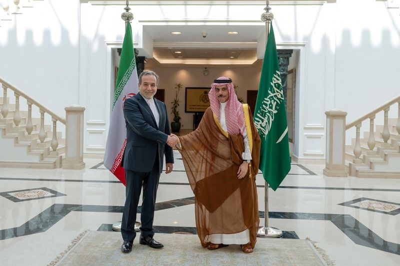 Exclusive-Saudi warned Iran to reach nuclear deal with Trump or risk Israeli strike