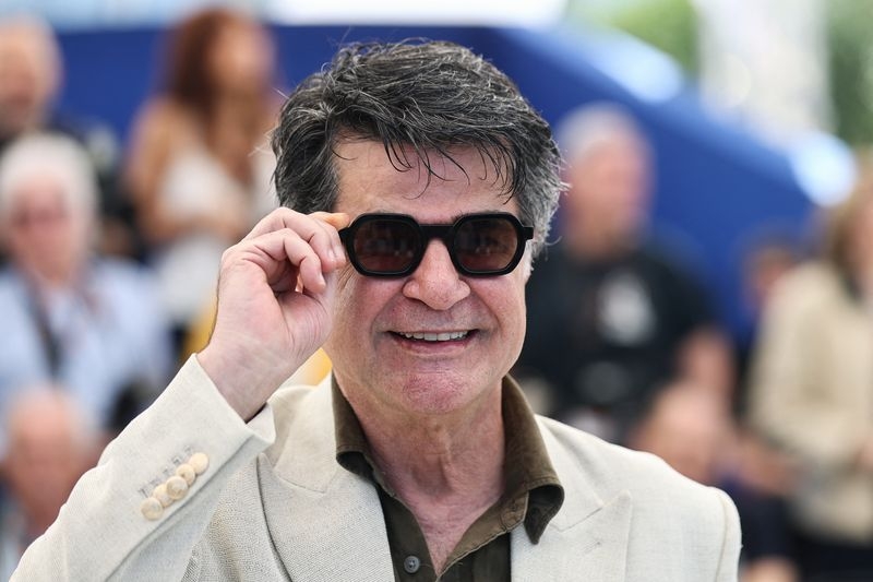 Director Panahi ready to return to Iran after Cannes to work on next film