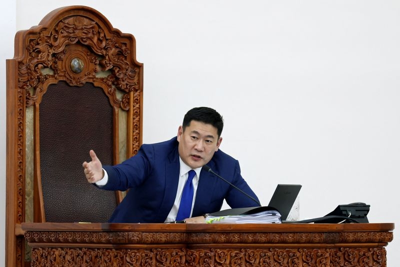 Mongolian PM resigns after losing parliament backing, street protests