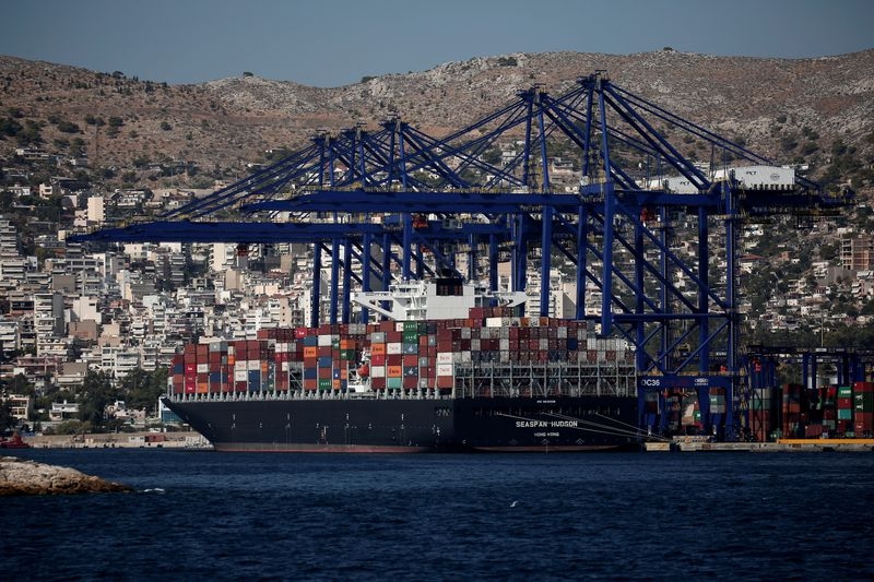 Greece, UK urge ships to avoid Red Sea, log Hormuz voyages, documents show