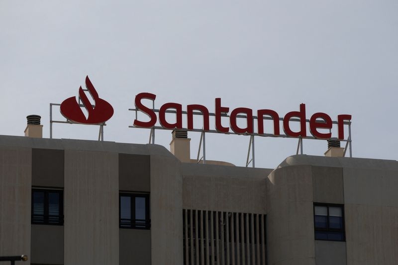 Santander books record first-quarter profit, buoyed by Spain, U.S