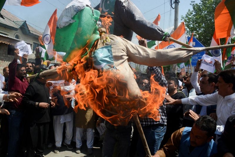 Kashmir killings shatter Modi's tourism success in troubled region