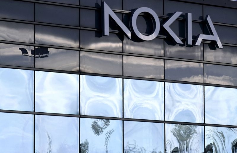 Nokia beats estimates as demand recovers, shares rise