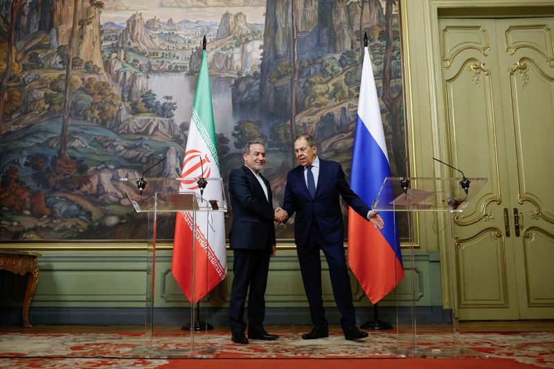 Exclusive-Iran to send Russia launchers for short-range missiles, sources say