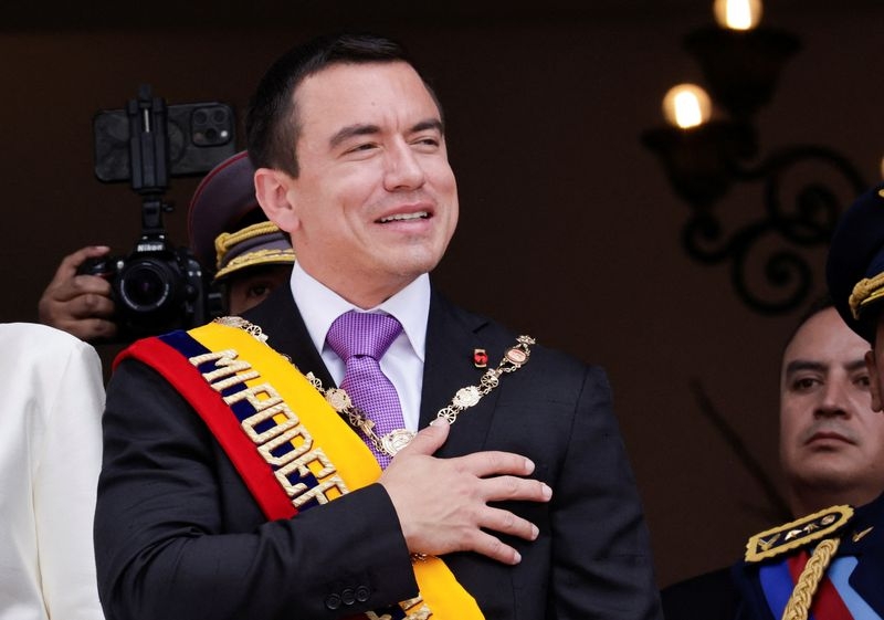 Ecuador legislature backs reform allowing foreign military bases