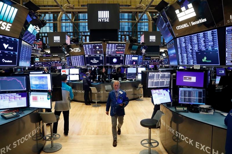 Investors returned to US long-term bond funds in May