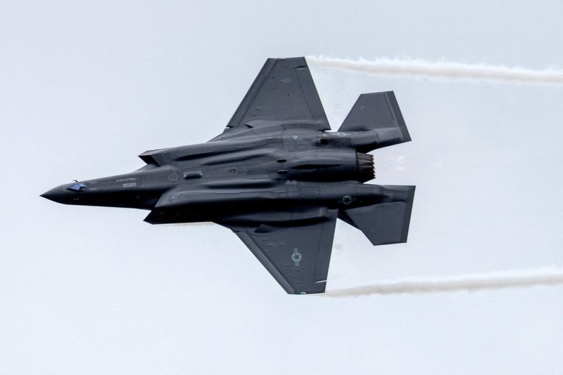 Push to allow Norway's wealth fund to invest in defence companies falters