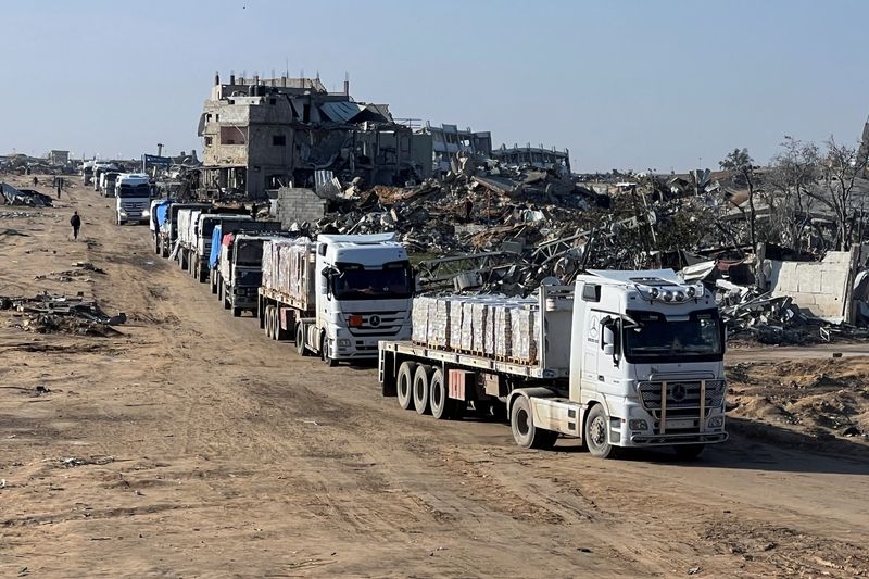 Hamas moves to control prices in Gaza after Israel suspends deliveries