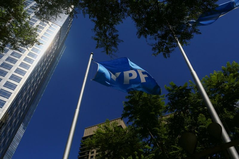 US sides with Argentina in YPF dispute, investors suggest alternative collateral