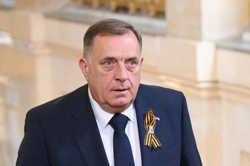 Poland to ban Bosnian Serb leader Dodik from its territory