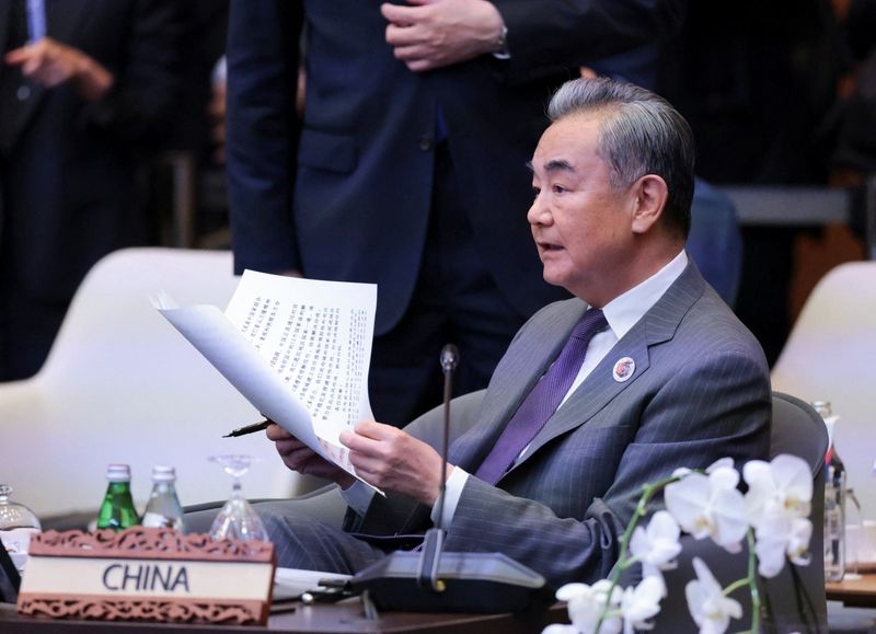 China calls for more engagement with US, warns against confrontation