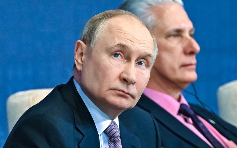 Analysis-Following NATO summit, Trump and Europe still at odds over Putin's ambitions