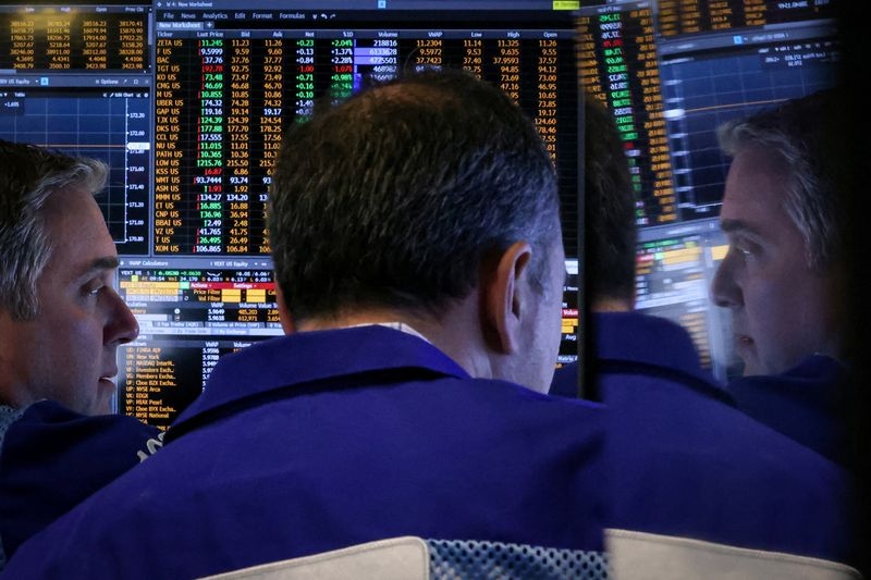 Global equity funds see second weekly outflow on tariff concerns