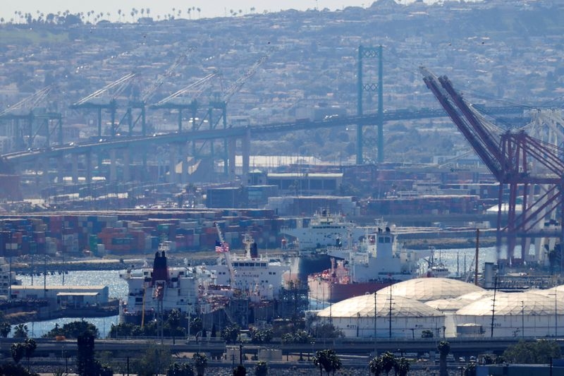US crude exports hit four-year low in July on low domestic supplies