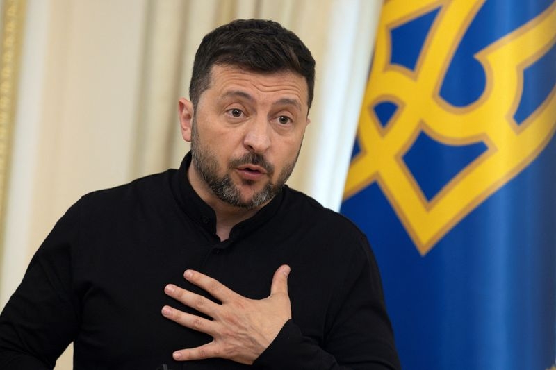 Ukraine's Zelenskiy to attend G7, hopes to meet President Trump
