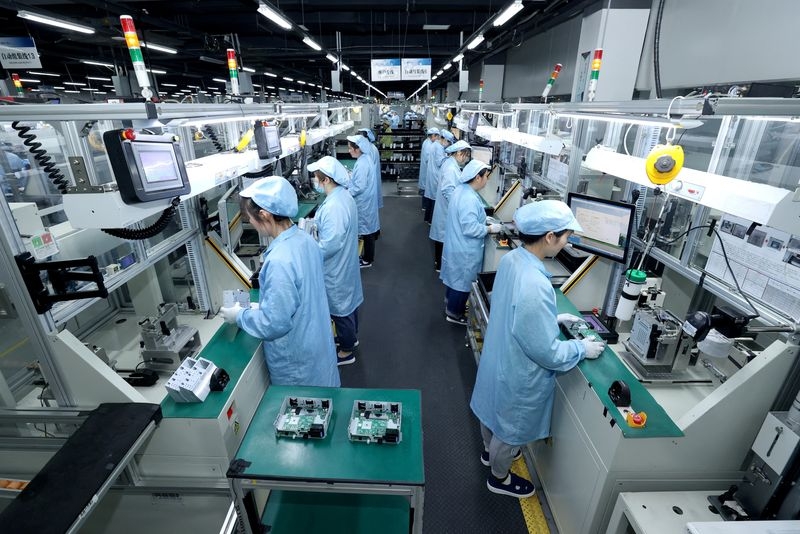 China hits back at Trump tariff hike, raises duties on US goods