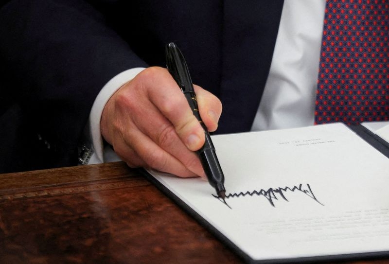 Trump's birthright citizenship order to face first US appeals court review