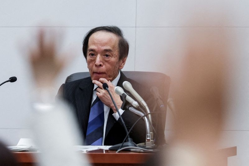 Japan's shift to cashless society prods BOJ call for payment innovation