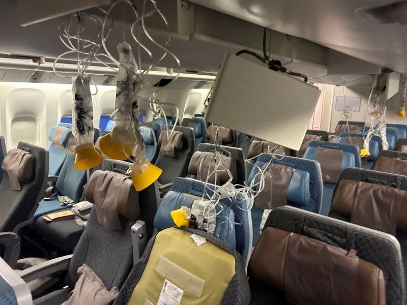 Singapore Airlines turbulence investigation not yet complete, ministry says