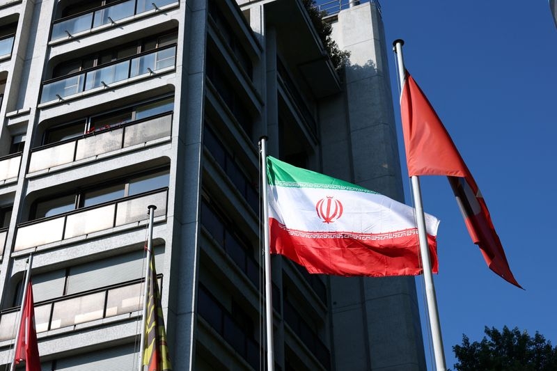 Europe to give Iran message that US open to direct talks