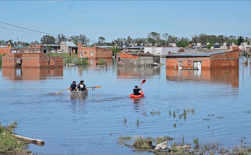Argentina's deadly rains more likely in a warming world, report says