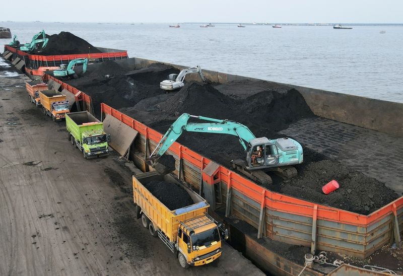 China, India shift to higher-grade coal, cut Indonesian imports