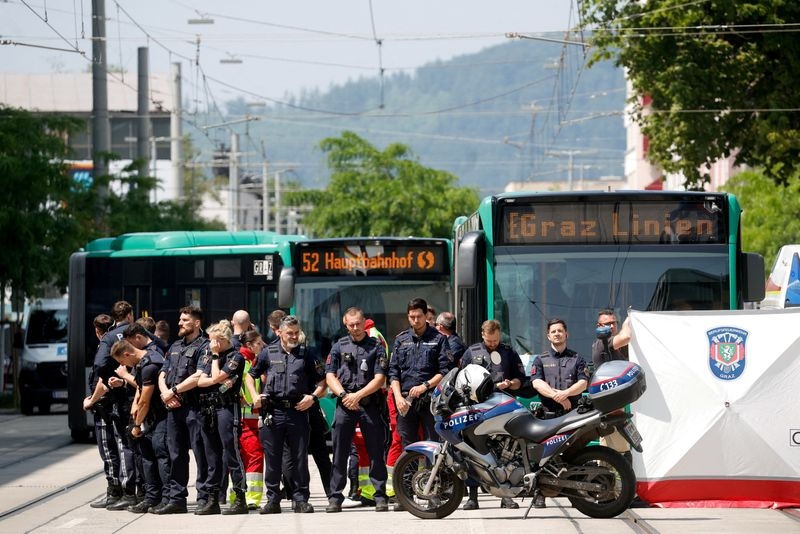 Austrian investigators slowly build profile of school shooter