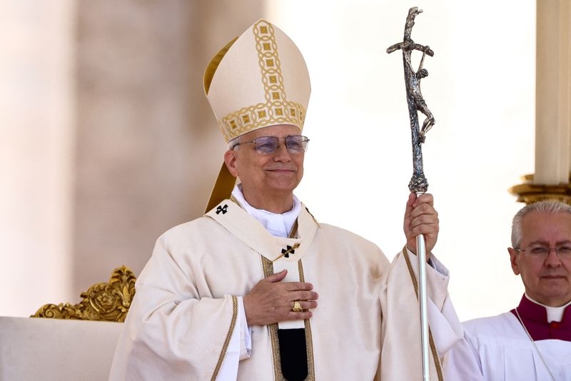 Analysis-Pope Leo, in first month, makes a break in style from Francis