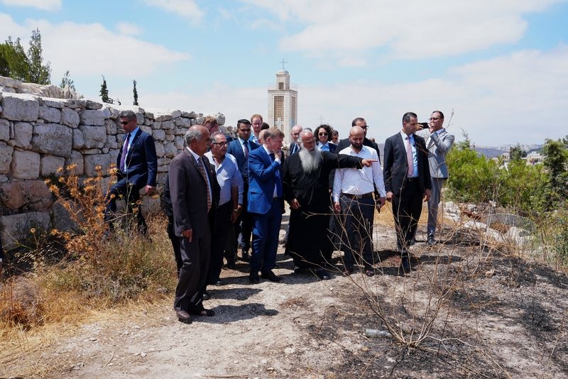 German foreign minister tones down Palestinian recognition talk on West Bank trip