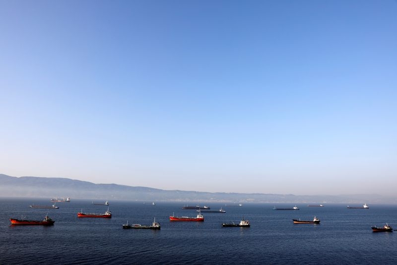 Exclusive-Top Turkish refiner Tupras resumes buying Russian Urals crude, sources say