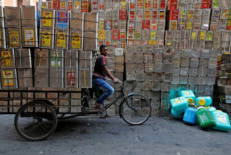 Analysis-India's ethanol drive imperils its push for edible oil self-sufficiency