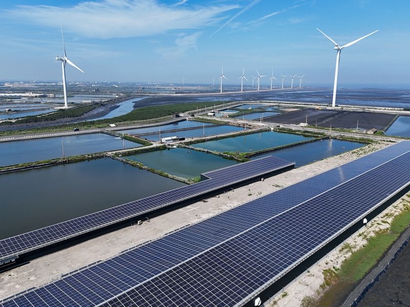 Global energy investment set to hit record $3.3 trillion in 2025, IEA says