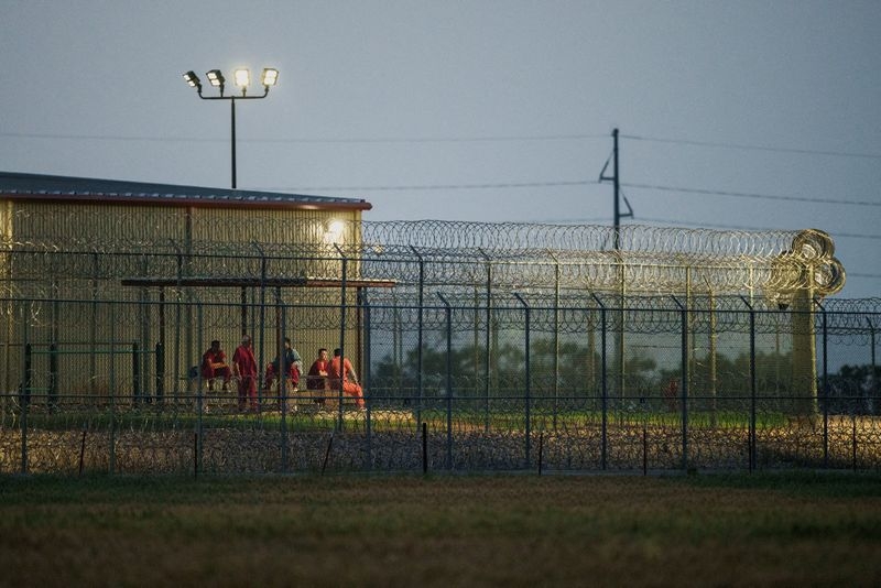 'Dangerous' migrants require immediate deportation, US government says