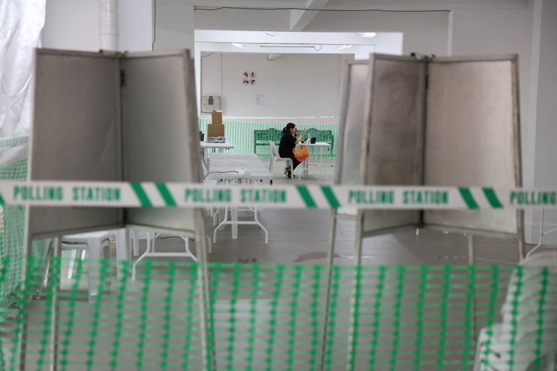 Singapore votes in test of ruling party's monopoly