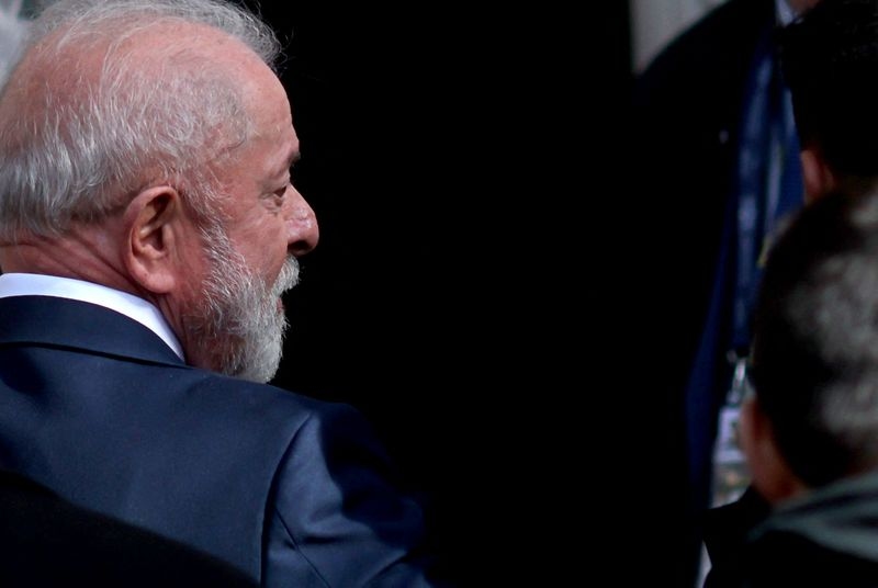 Lula visits former Argentine President Cristina Kirchner in house arrest