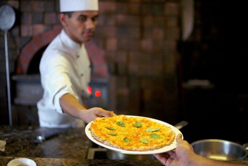 U.S. pizza chain Little Caesars eyes India expansion with dozens of new stores