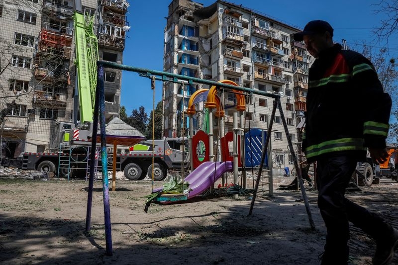 Zelenskiy says Ukraine developing interceptor drones to counter Russian attacks
