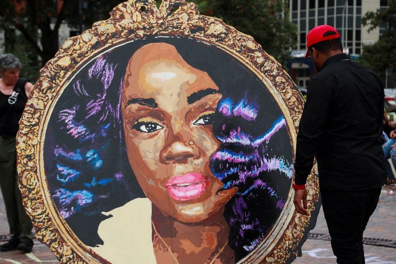 US judge sentences ex-police officer to 33 months for violating civil rights of Breonna Taylor