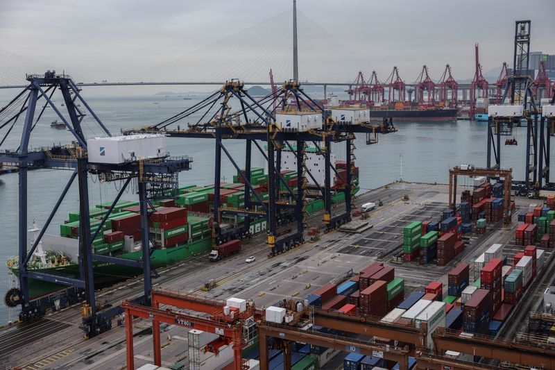 China pushes for tariff cancellation to end US trade war