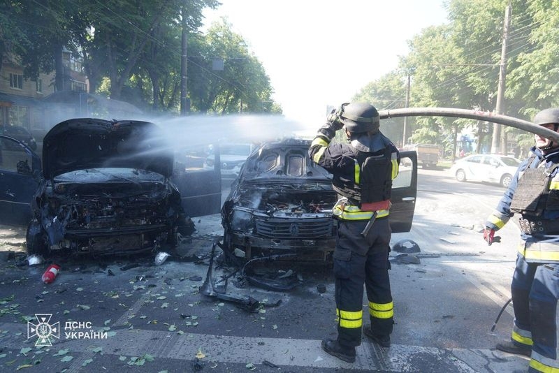 Russian attack on Ukrainian city Sumy kills two people