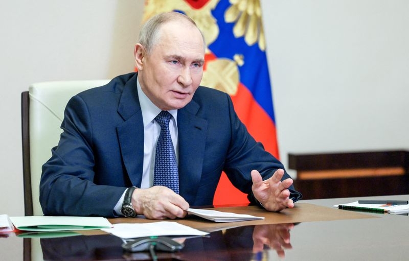 Regime change in Tehran? Putin says Iran is consolidating around its leaders