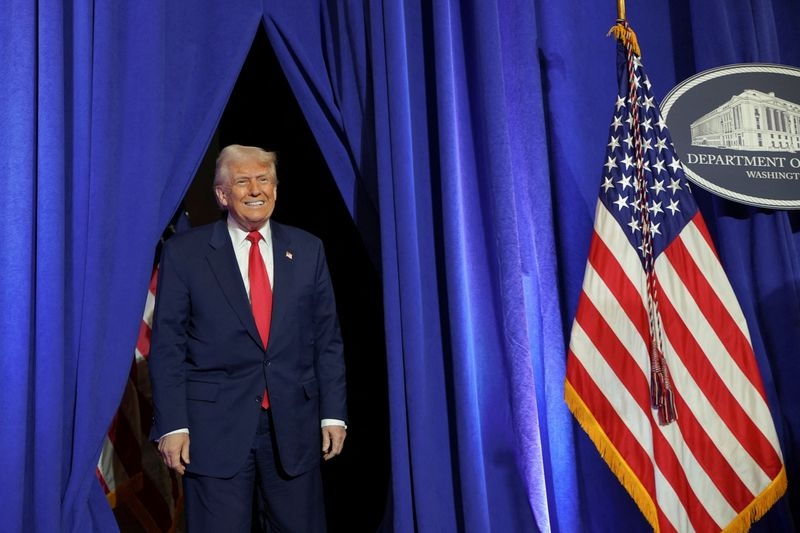 Trump demands 'accountability' for his pursuers at Justice Department speech