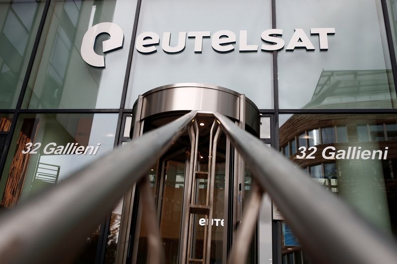 South Korea's Hanwha to offload Eutelsat stake, filing shows