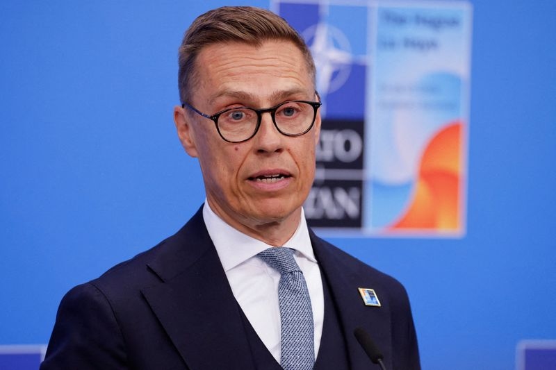 Finland's president discusses Ukraine ceasefire, icebreaker deal with Trump